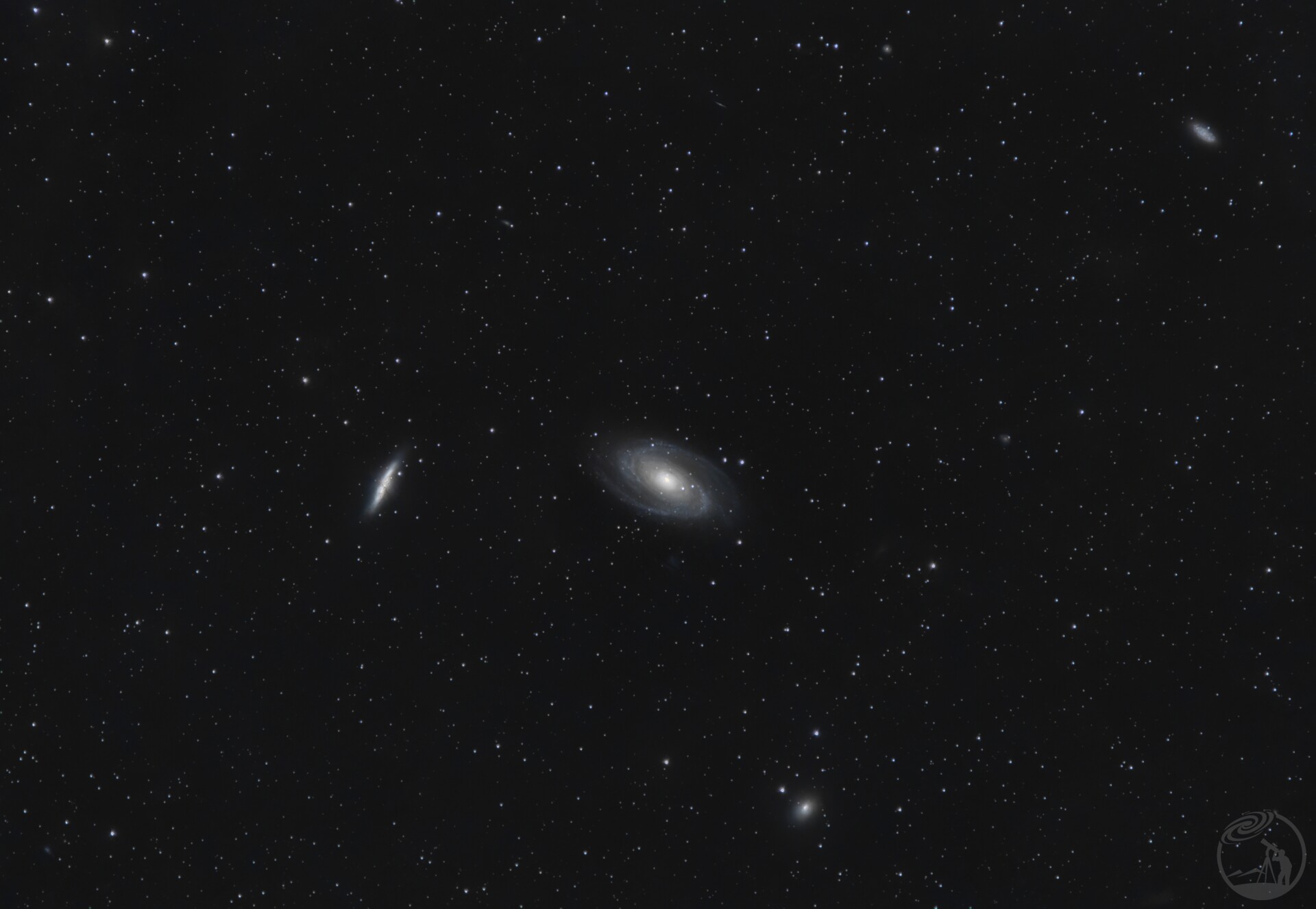 【交作业】M81和勉强看得到的M82