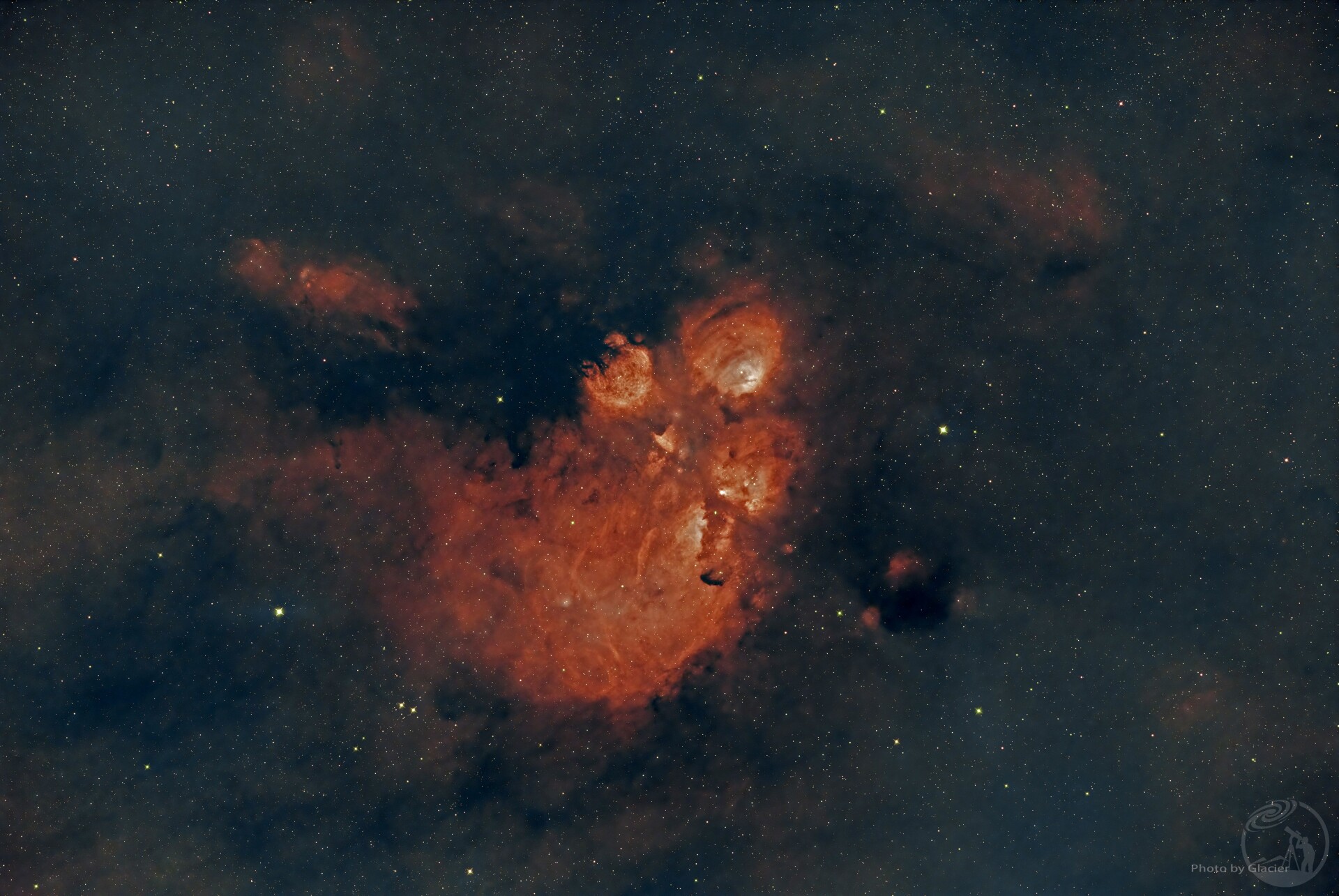 猫抓星云NGC6334