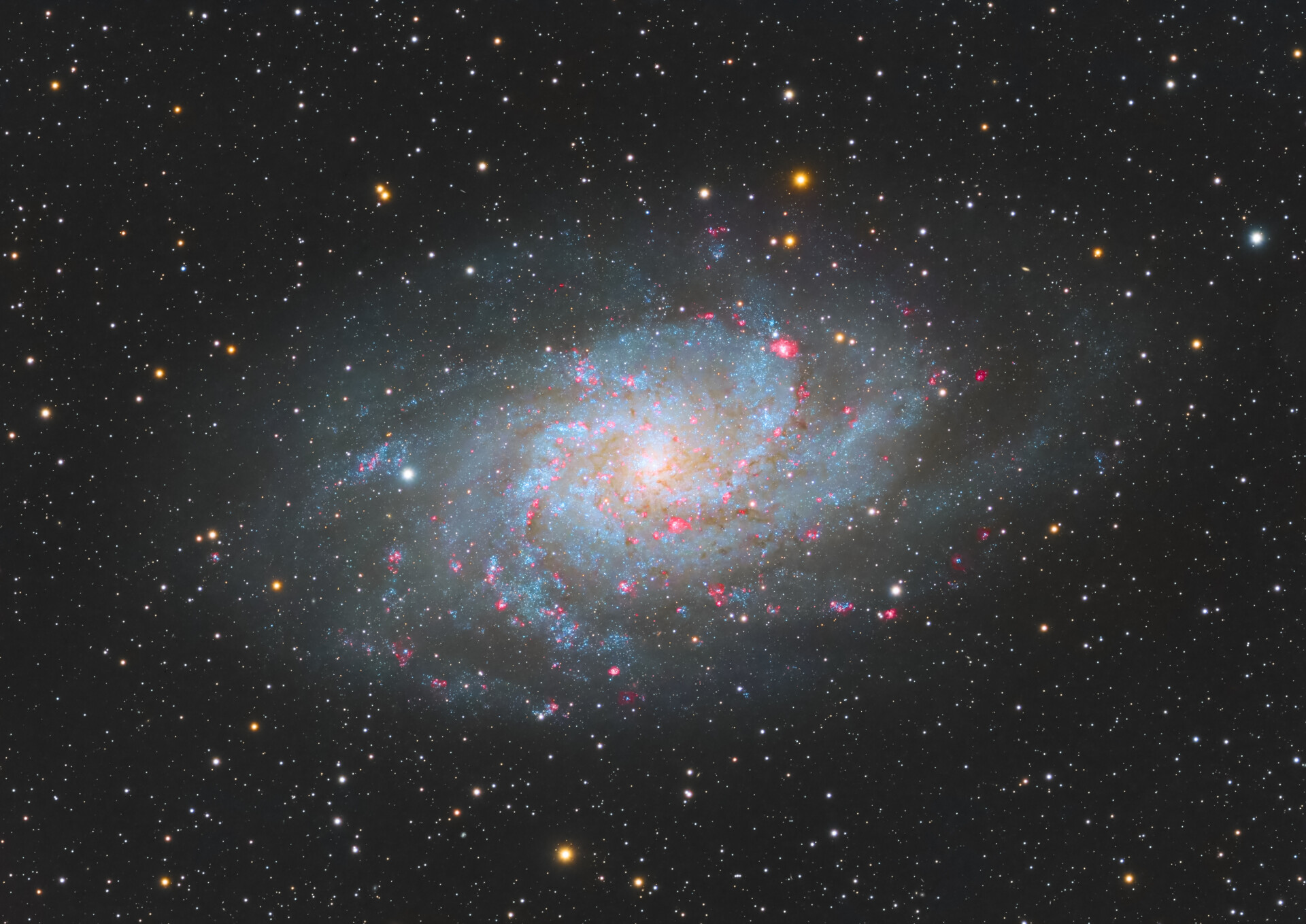 M33 三角座大星系