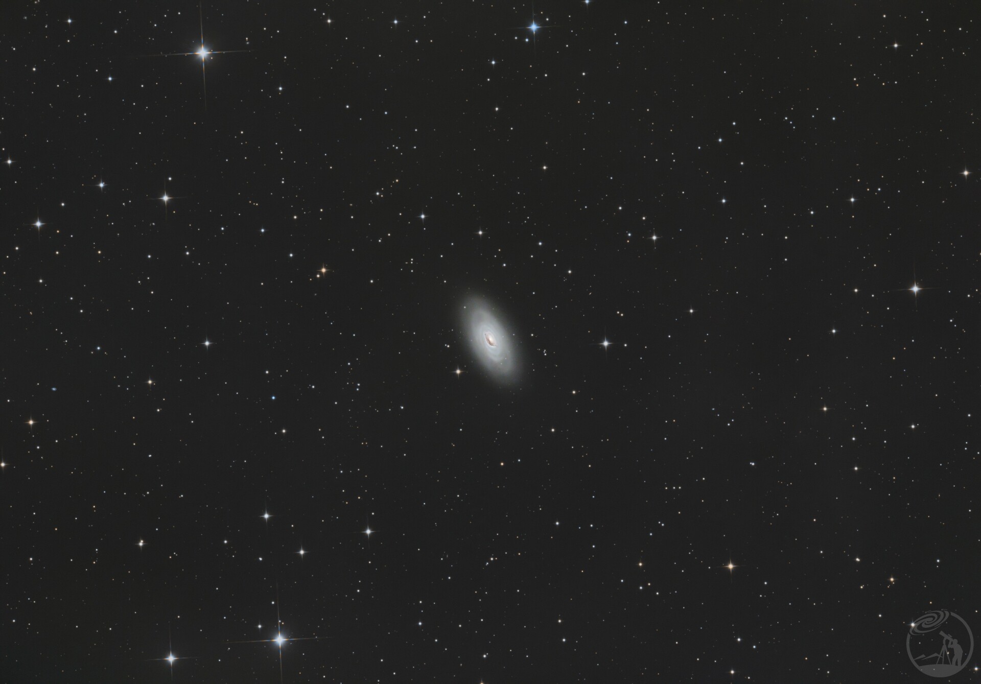 M64 黑眼星系