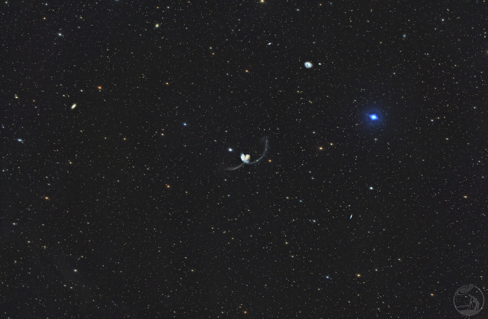 Ngc4038/ngc4039触须星系