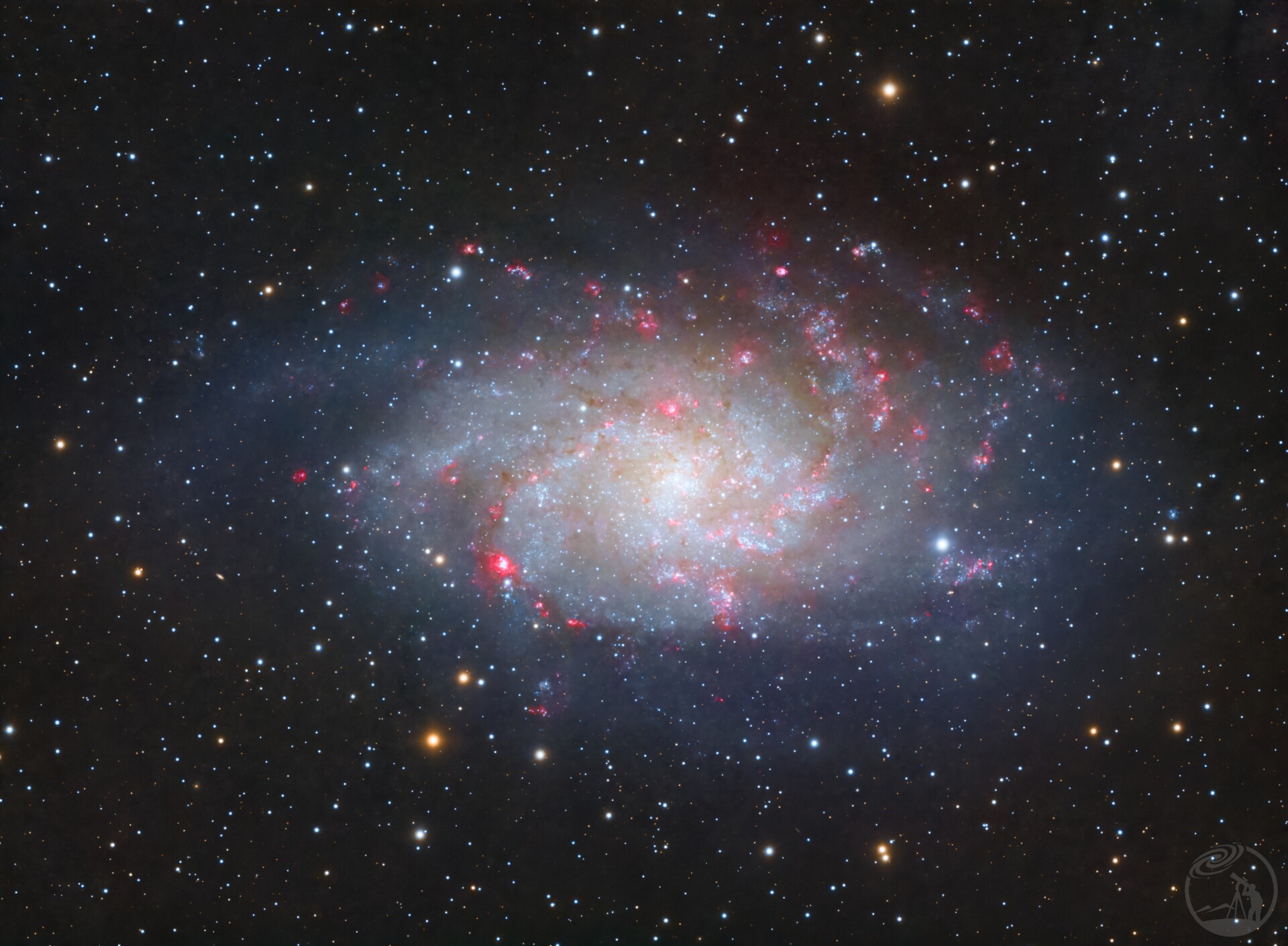 M33 三角座星系