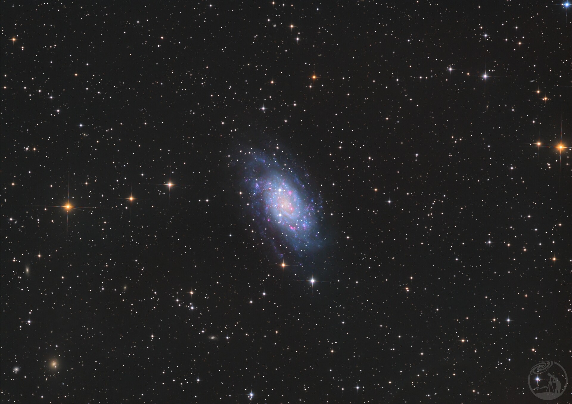 NGC2403 小号M33LRGBHa版