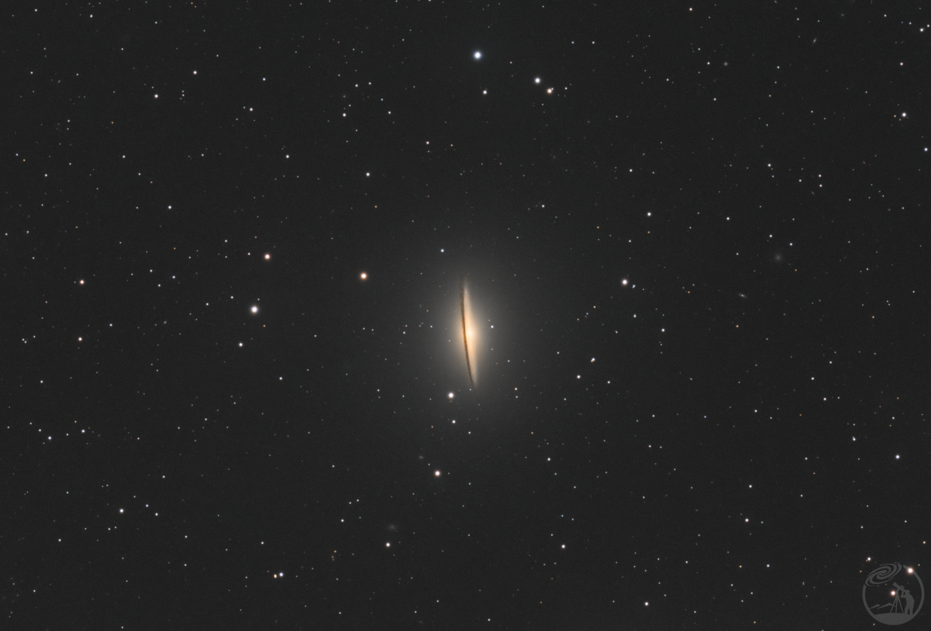 M104草帽星系