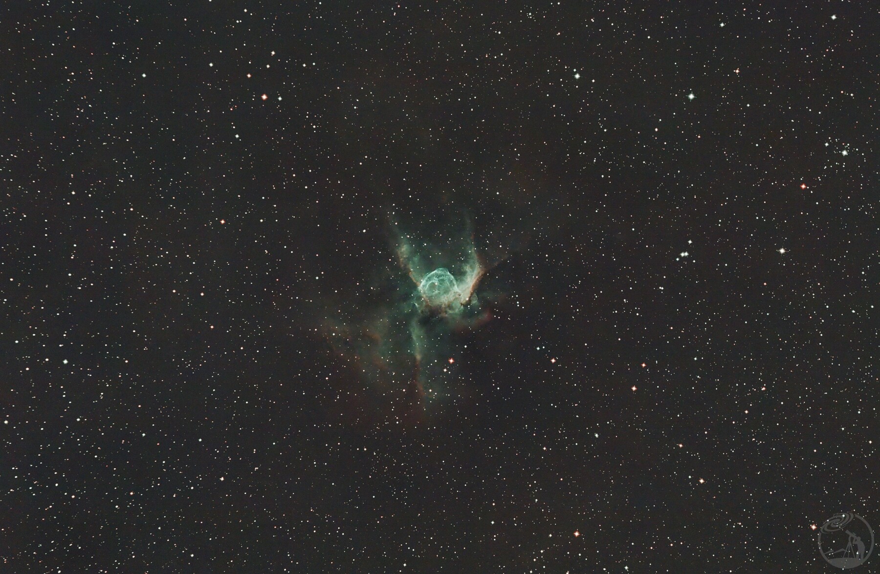 拍着就起云的NGC 2359 雷神头盔 