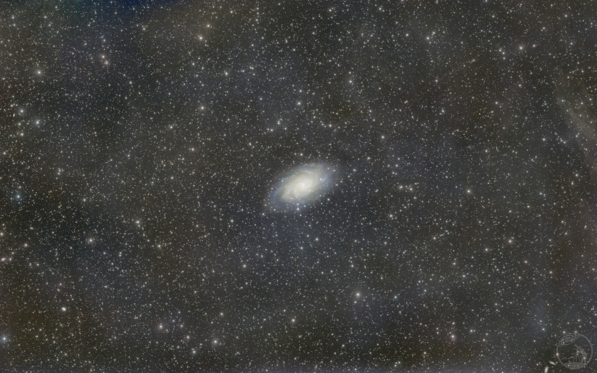 “云雾”中的M33