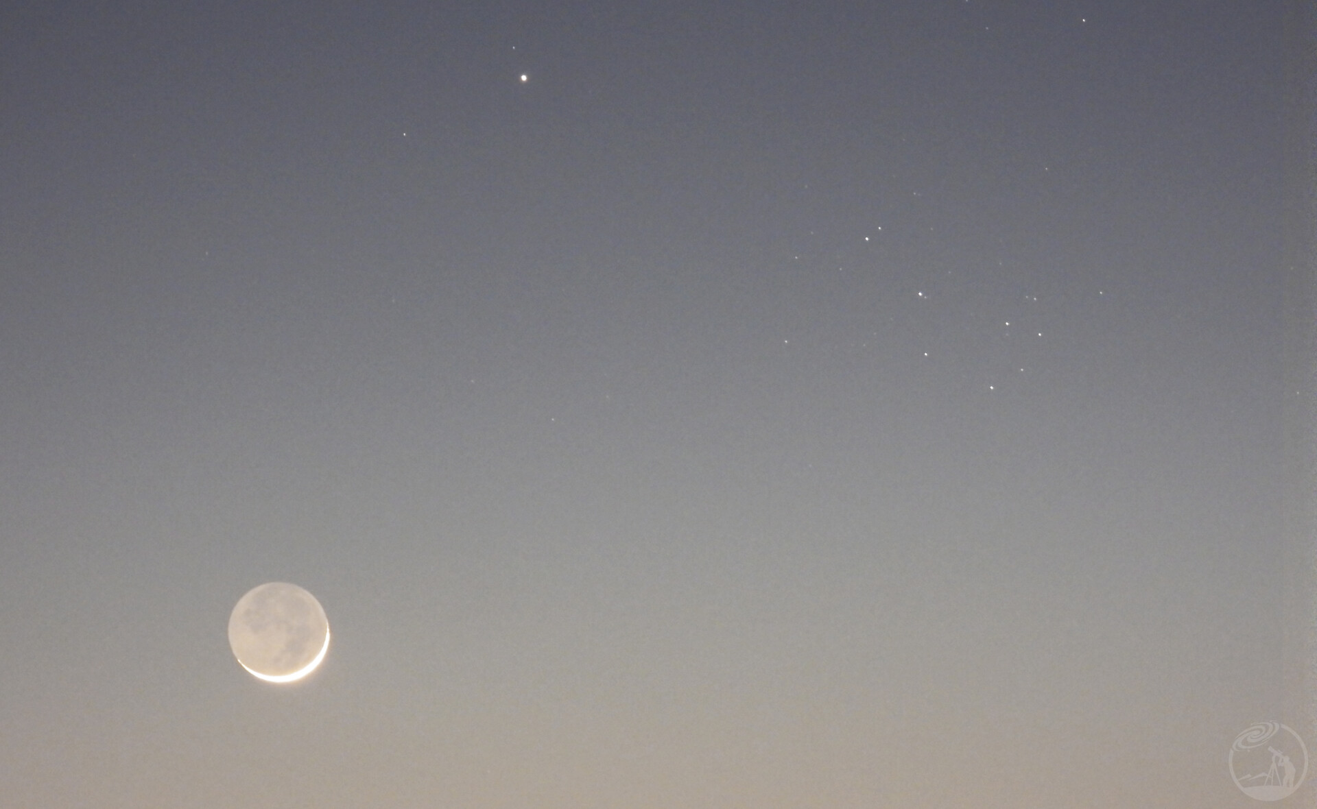 月亮水星昴星团同框
