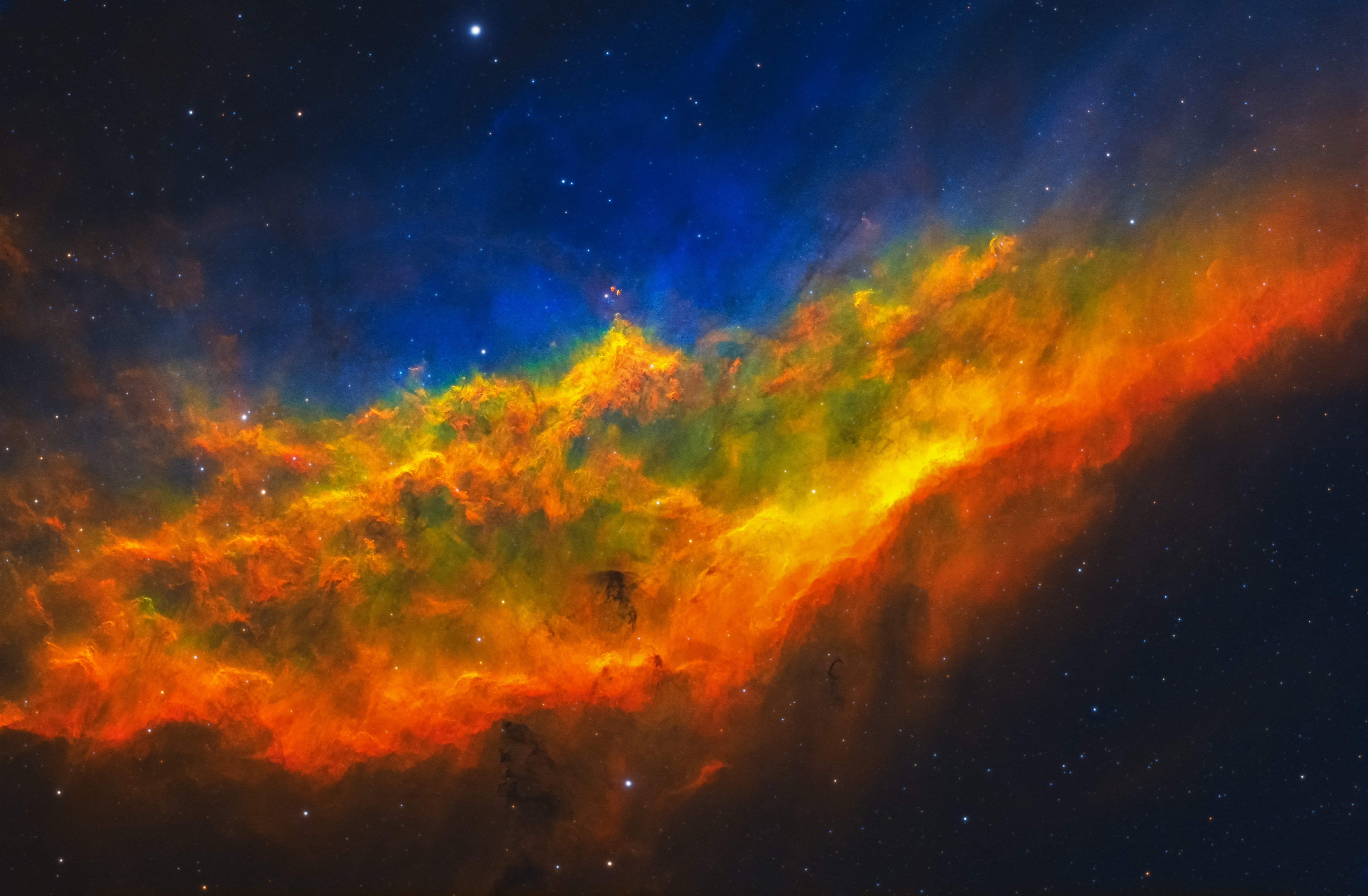 如彩虹般的加州星云