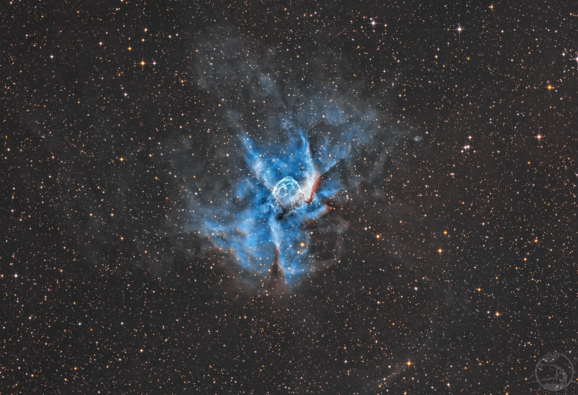 NGC2359雷神的头盔