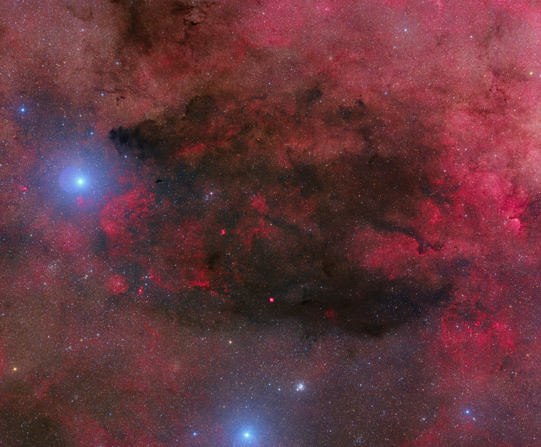 煤袋星云LRGBHa智利台T4广域6小时