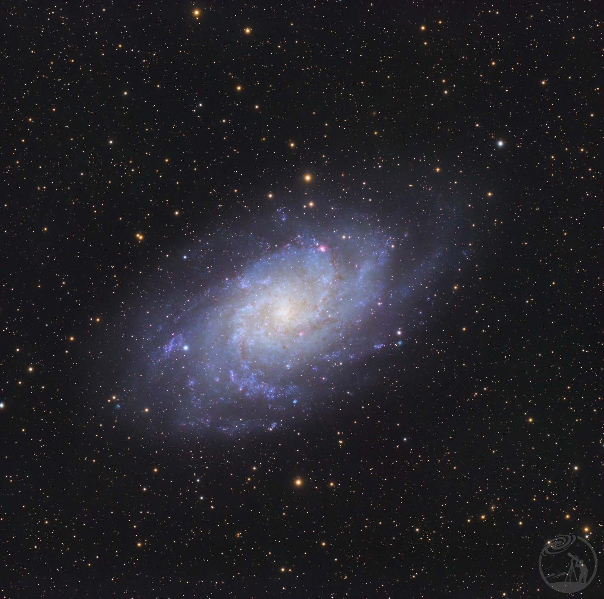 m33三角座星系