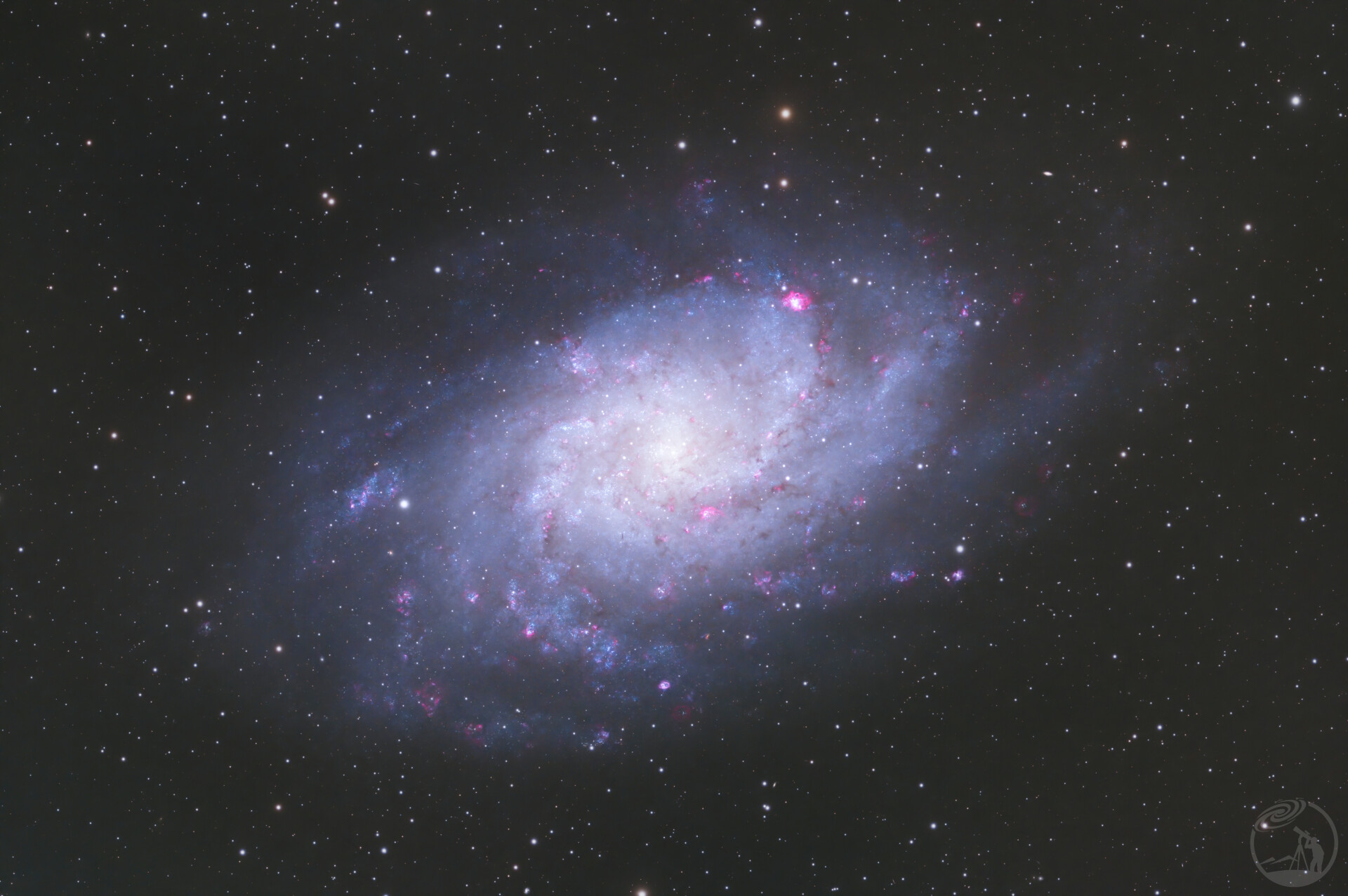 M33