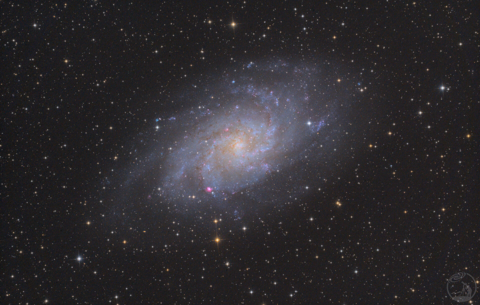 三角座星系M33