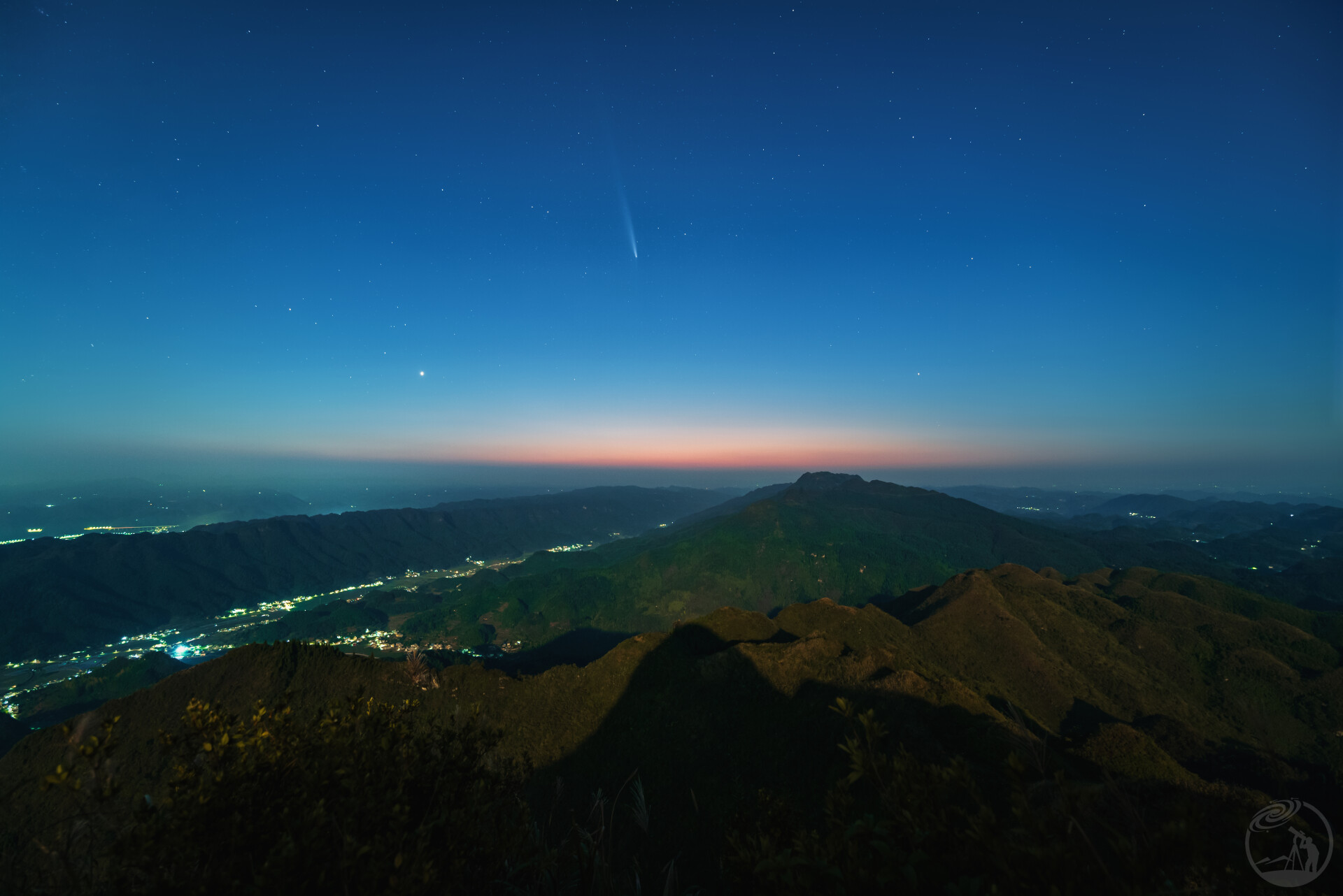 芦竹山与彗星