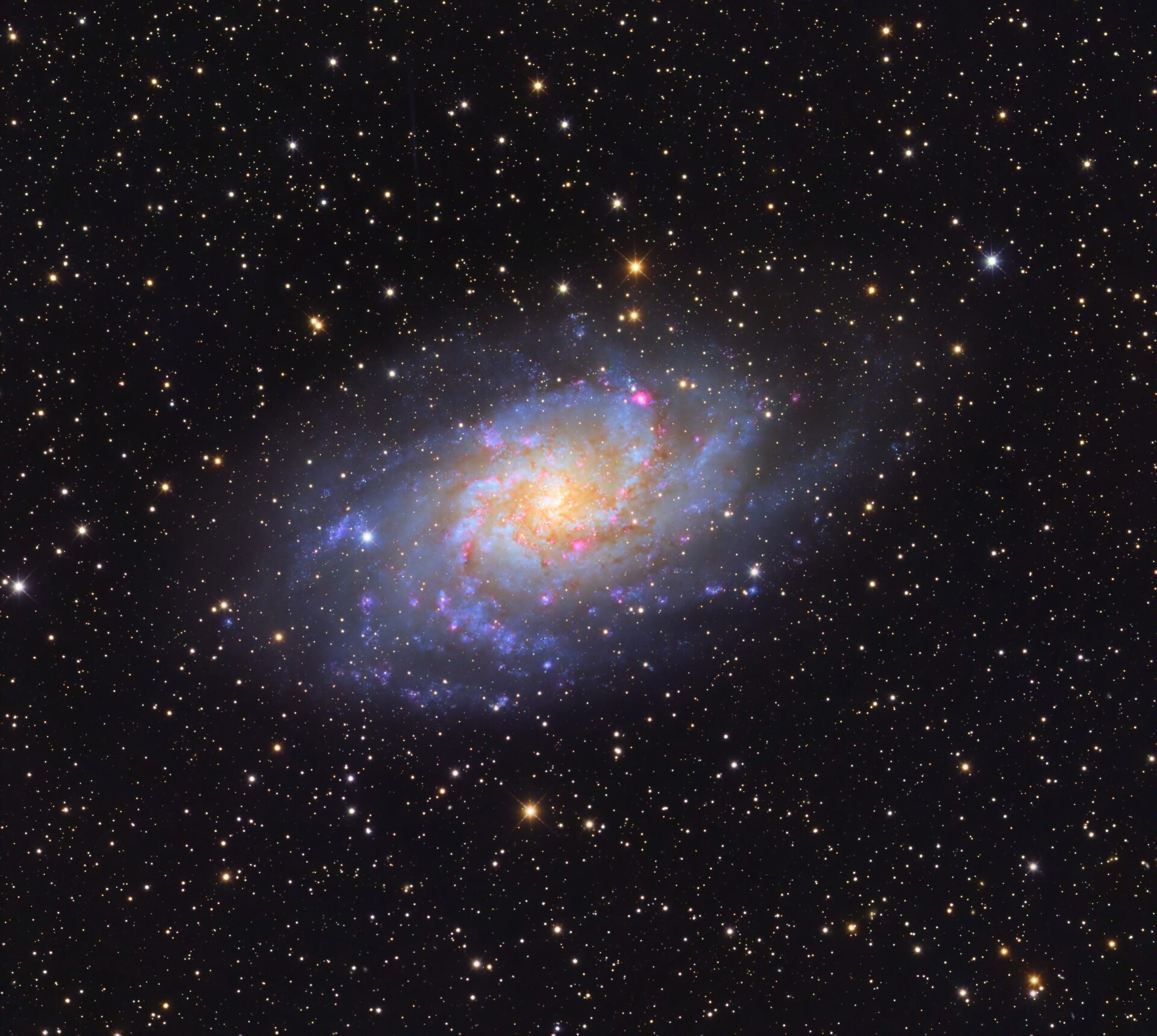 m33