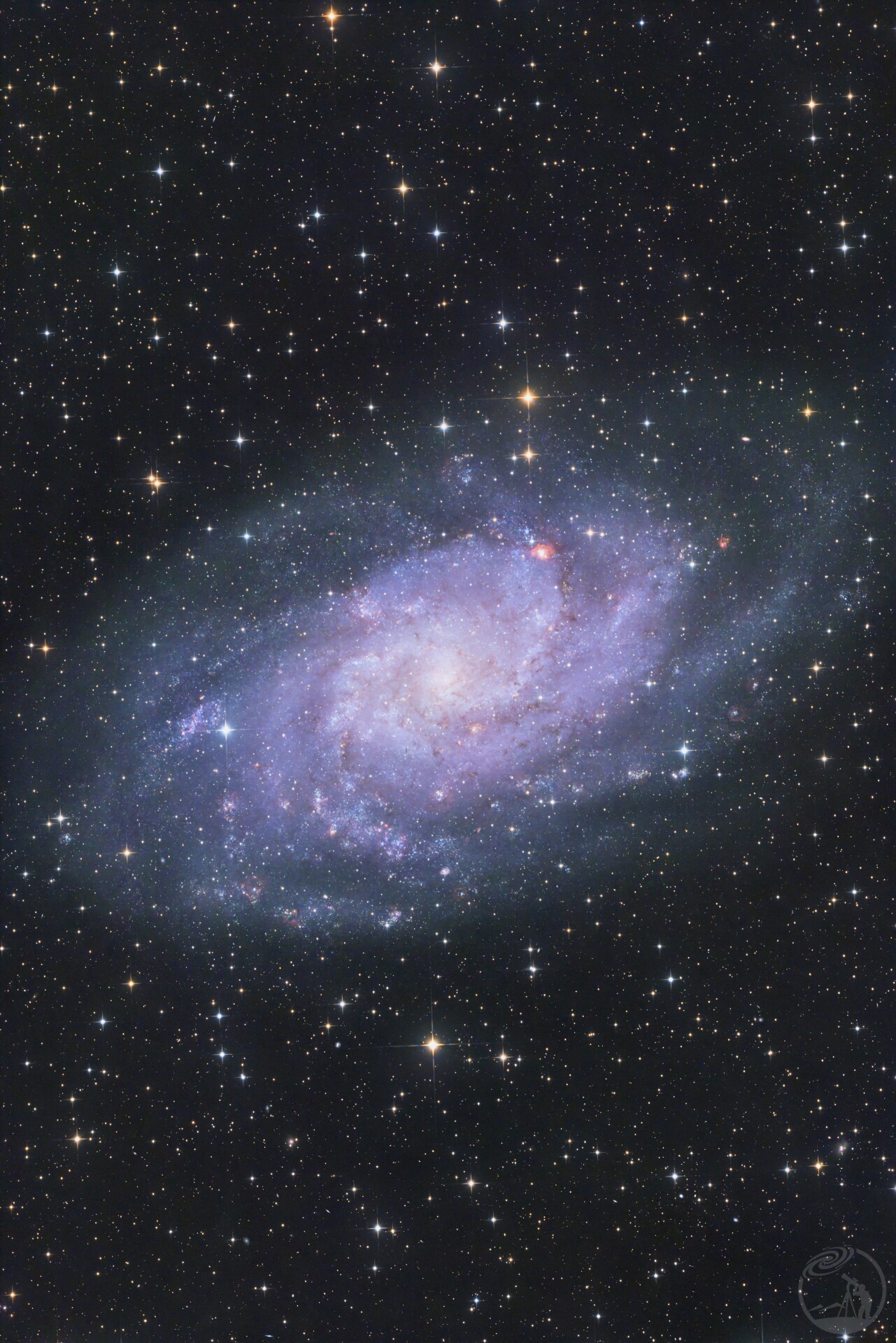 m33三角星系