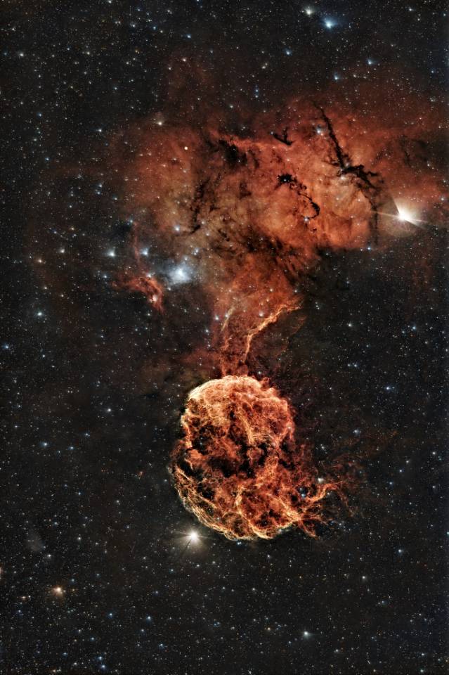 IC443水母星云