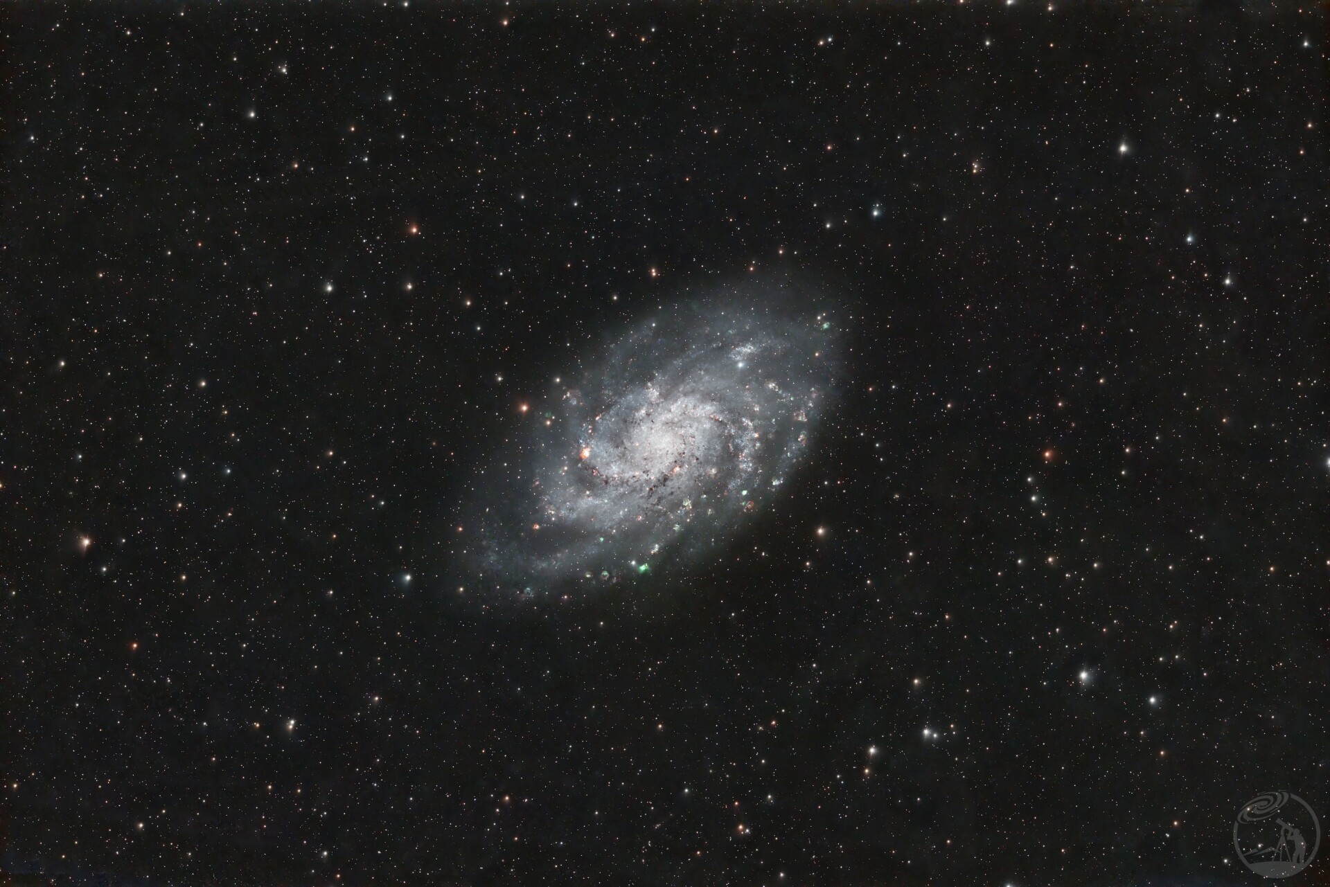 M33三角星系