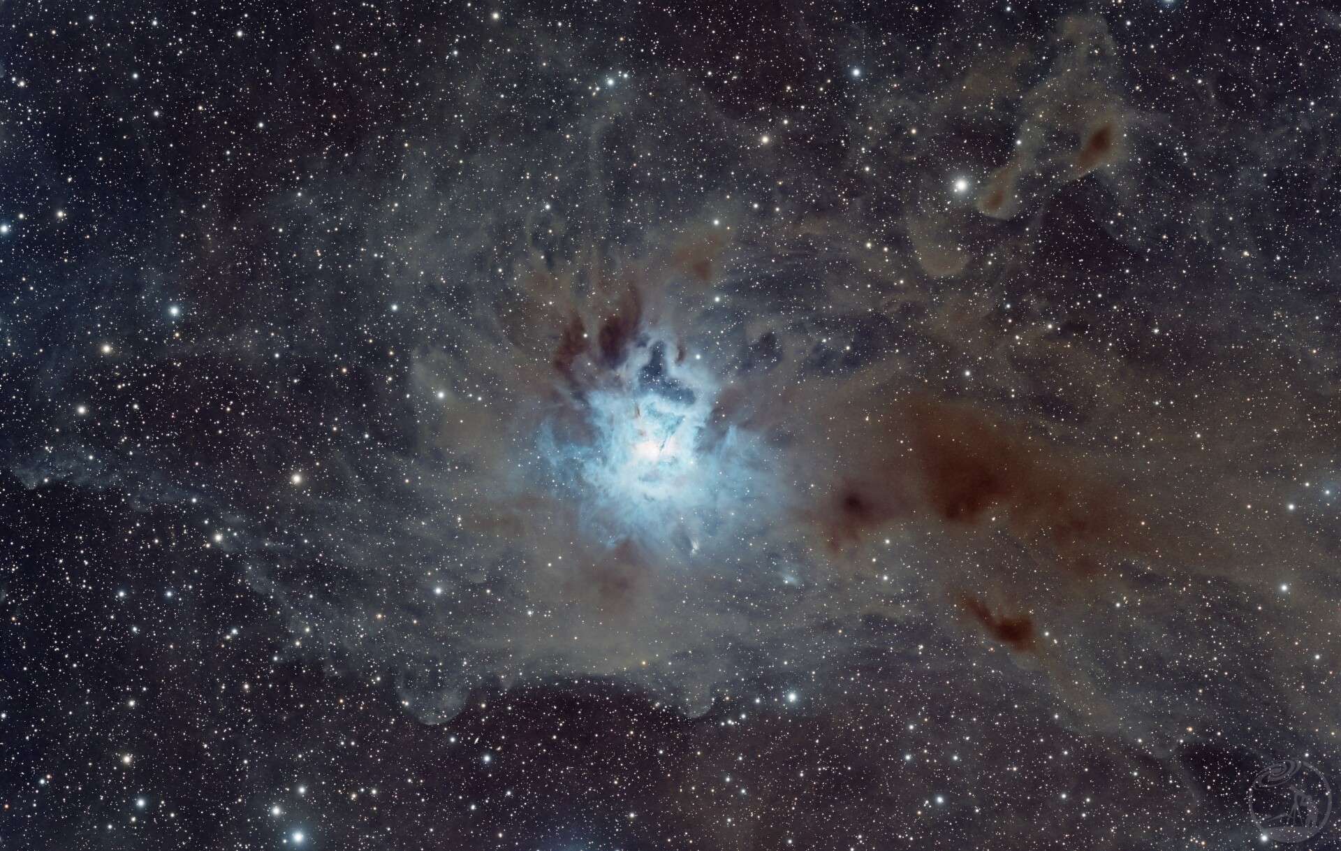 鸢尾花 NGC7023