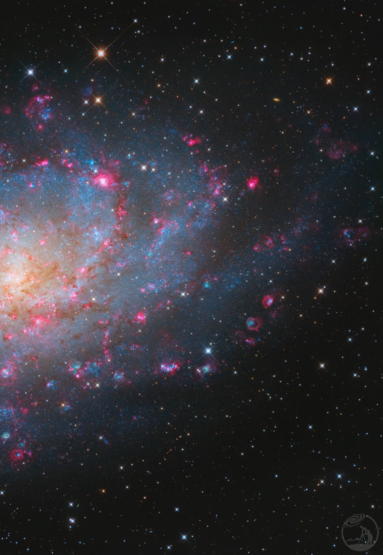 M33三角座星系