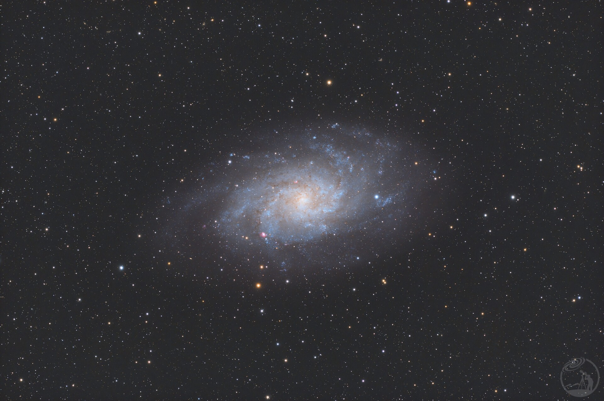 M33 三角座星系