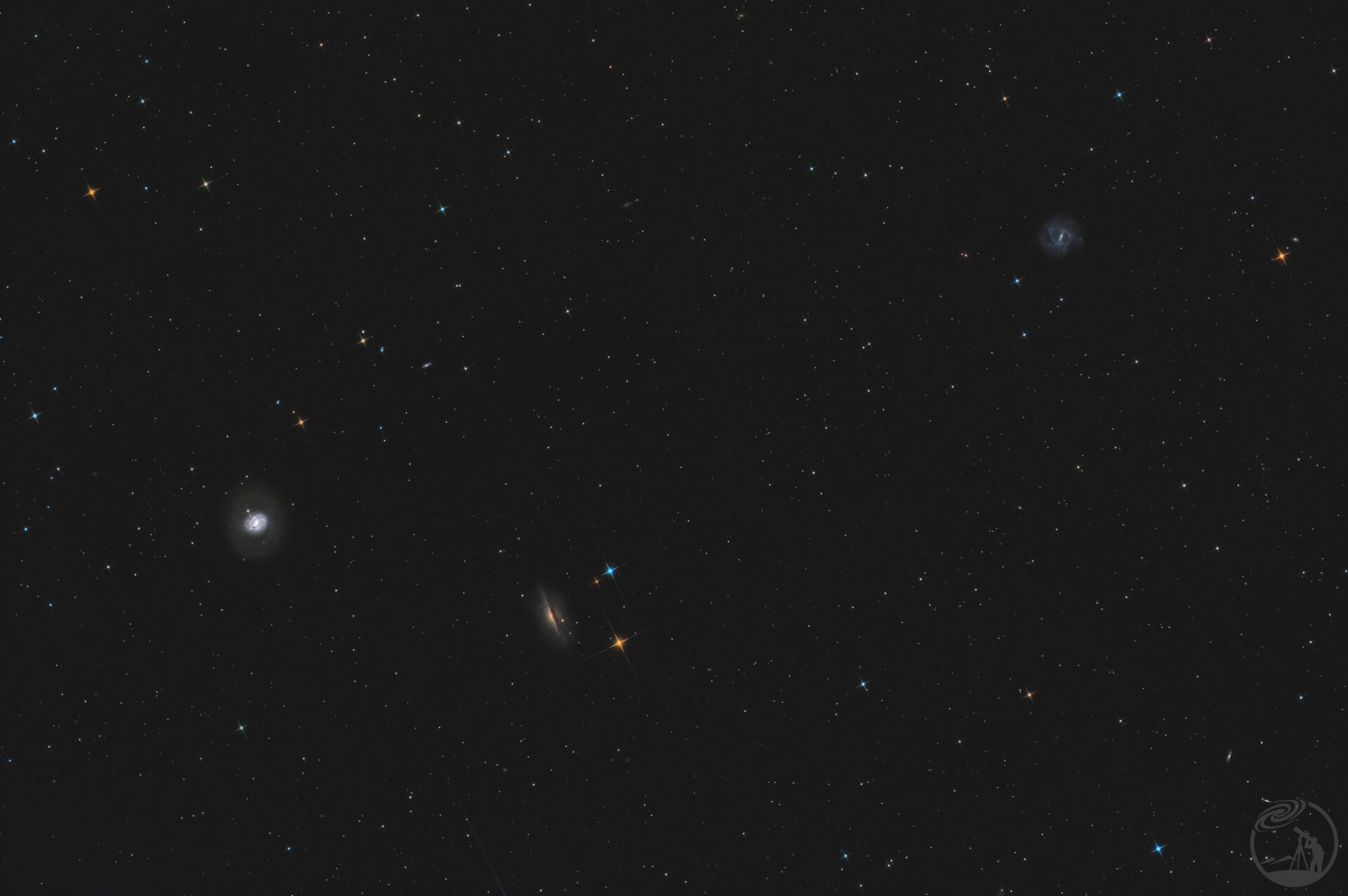 八级区48h的m77，ngc1055，ngc1073鲸鱼座星系三联