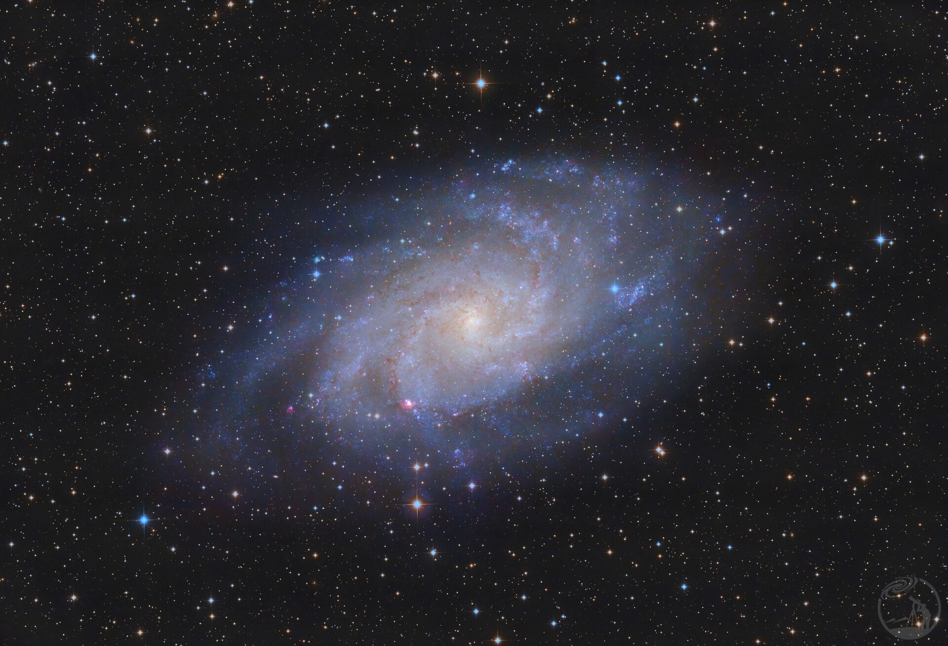 旧饭新炒之三-M33三角座星系颜色微调