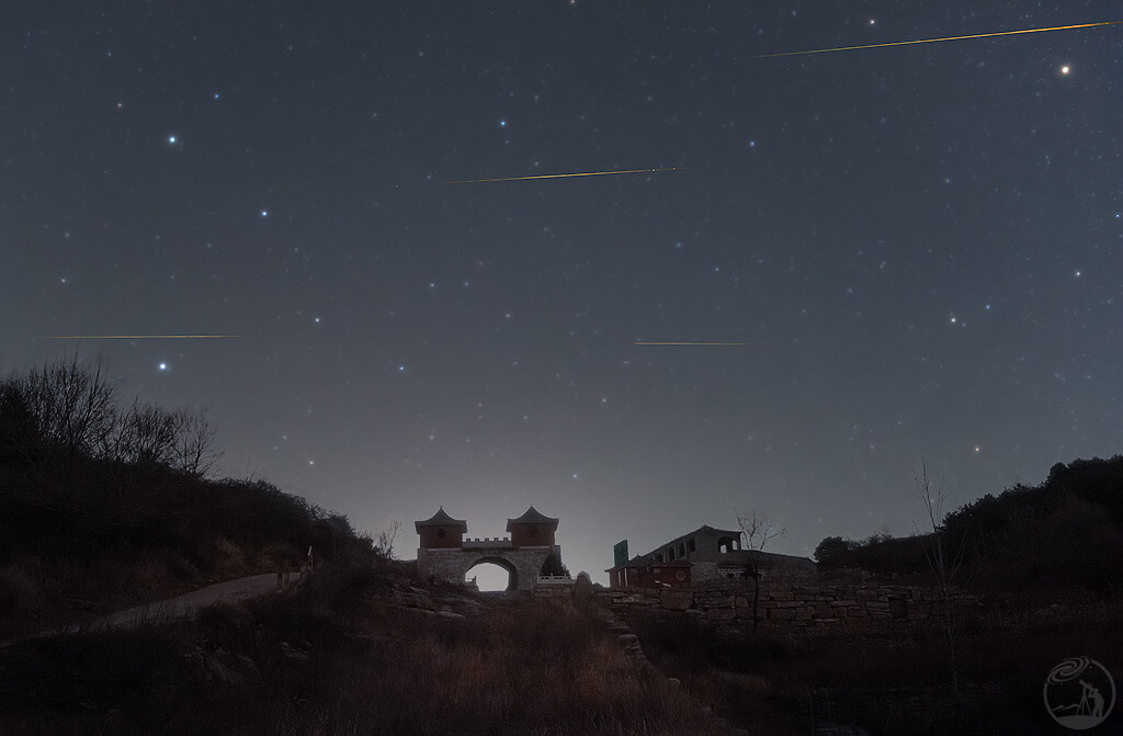 当流星划过夜空