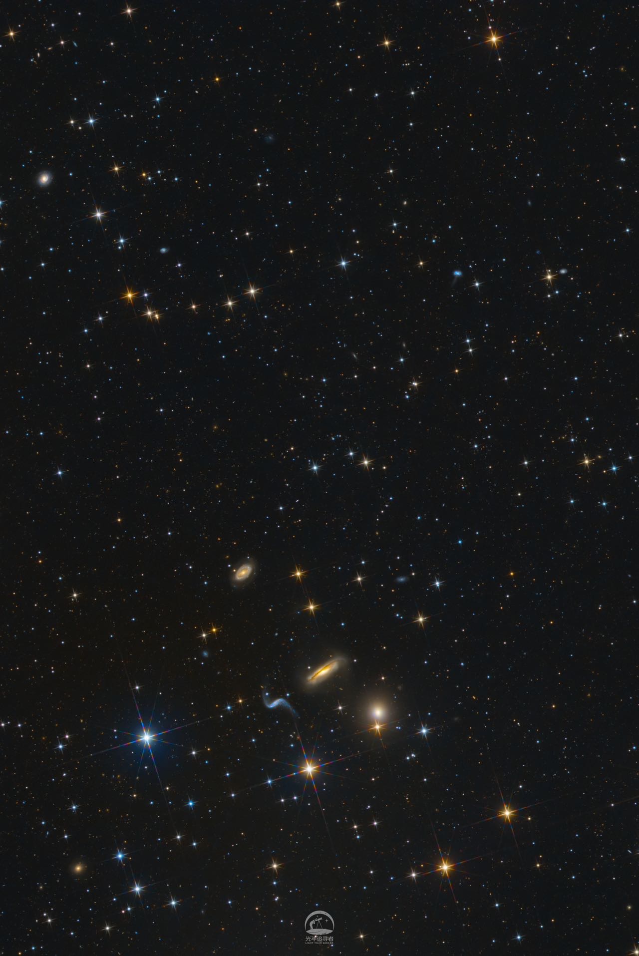 黑区素材 NGC2190