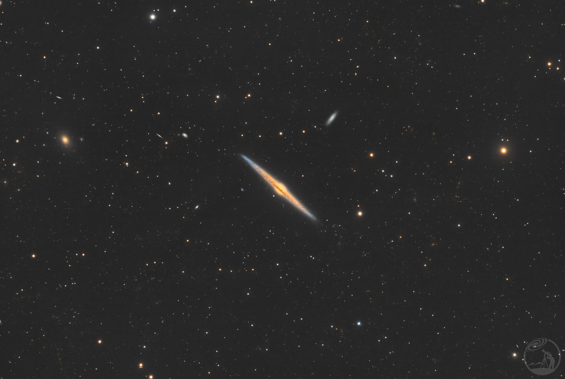 NGC4565侧向星系