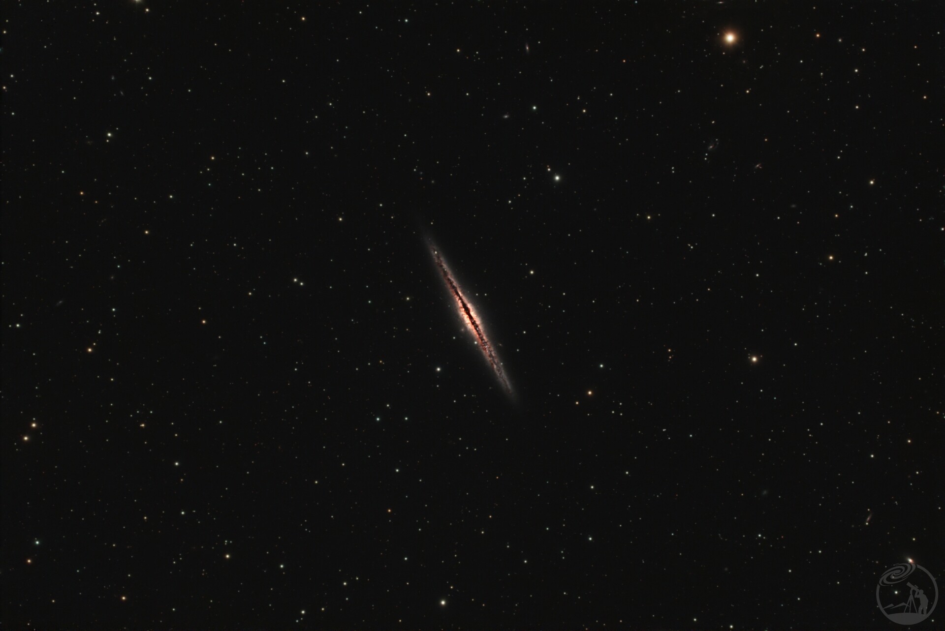 NGC 891 银裂星系