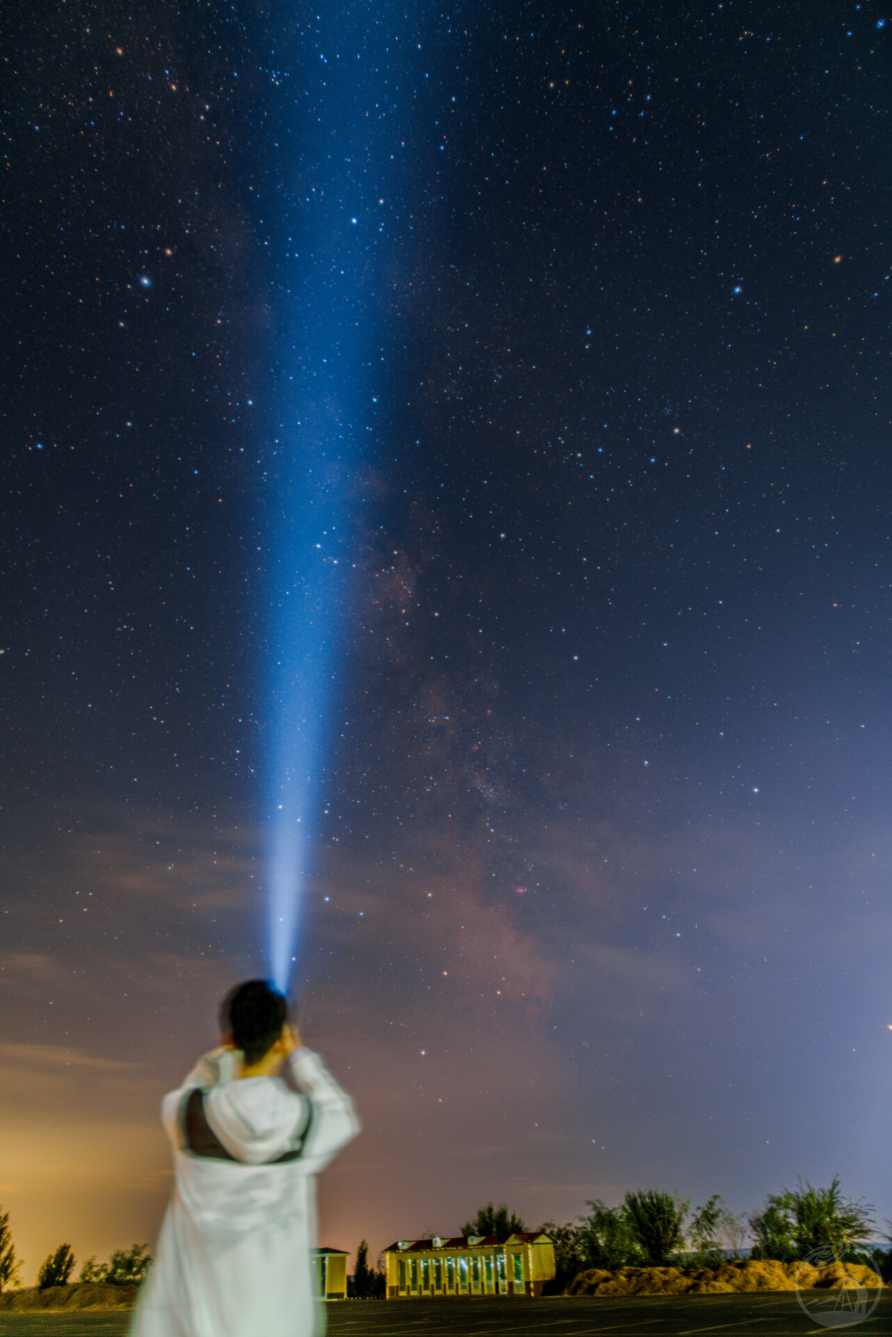 照亮璀璨星空