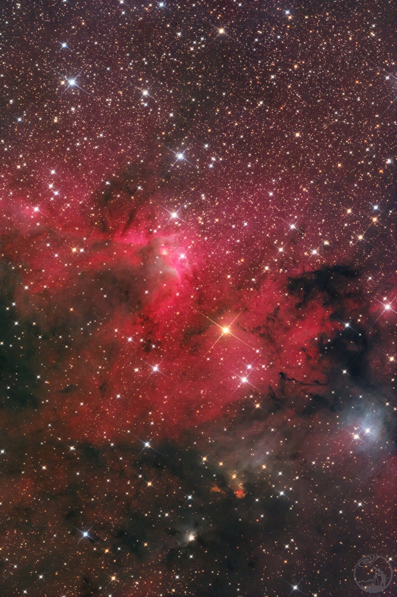 SH2-155洞穴星云