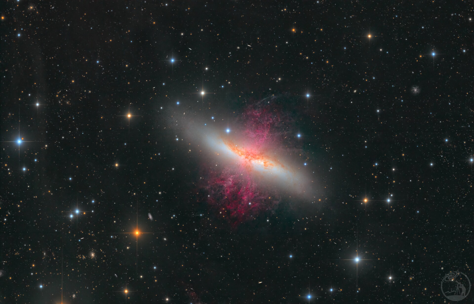 M82雪茄星系