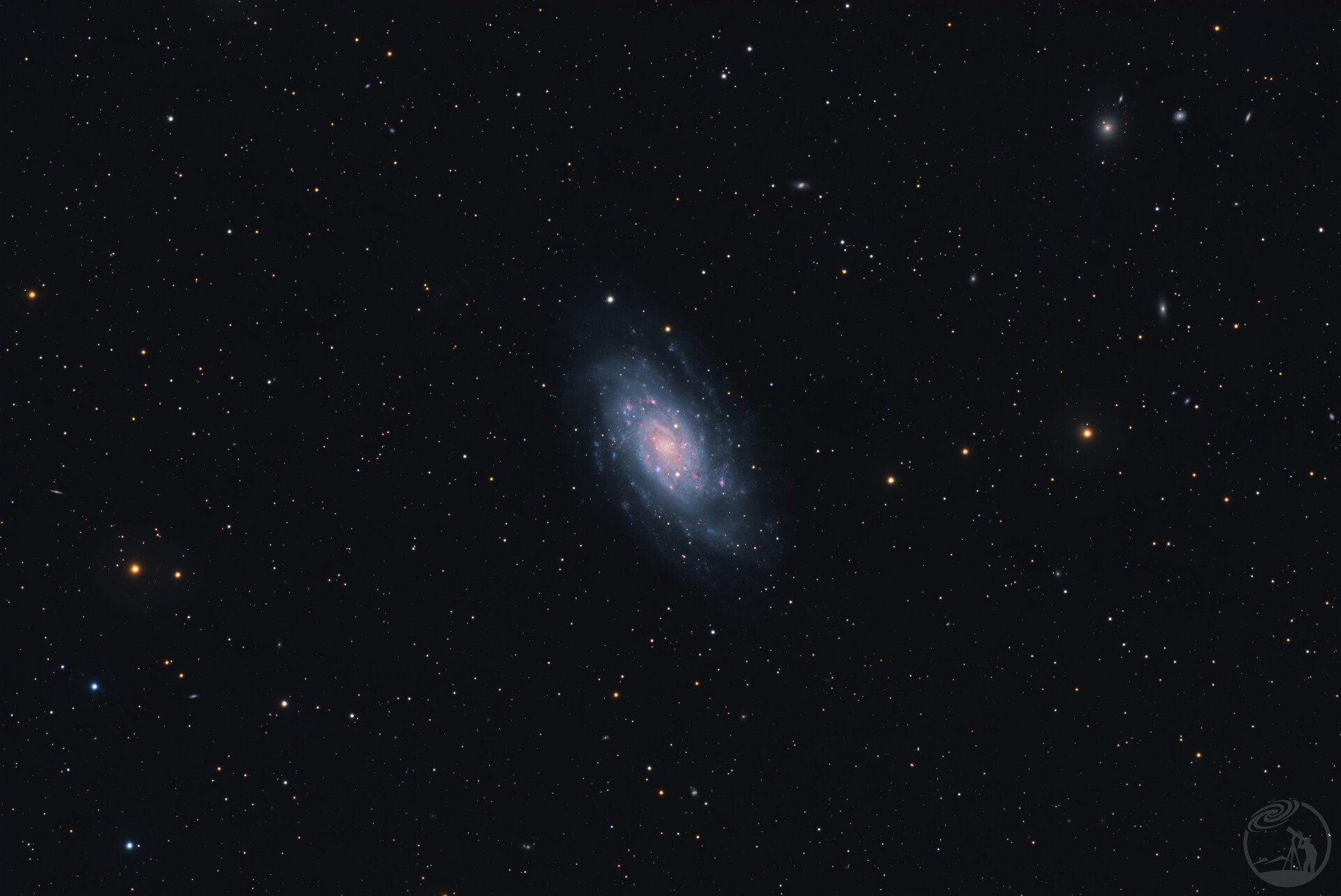 M33星系之弟——NGC2403