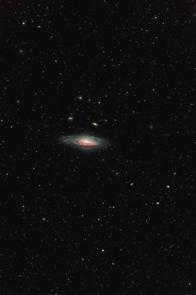 ngc7331鹿舔星系群