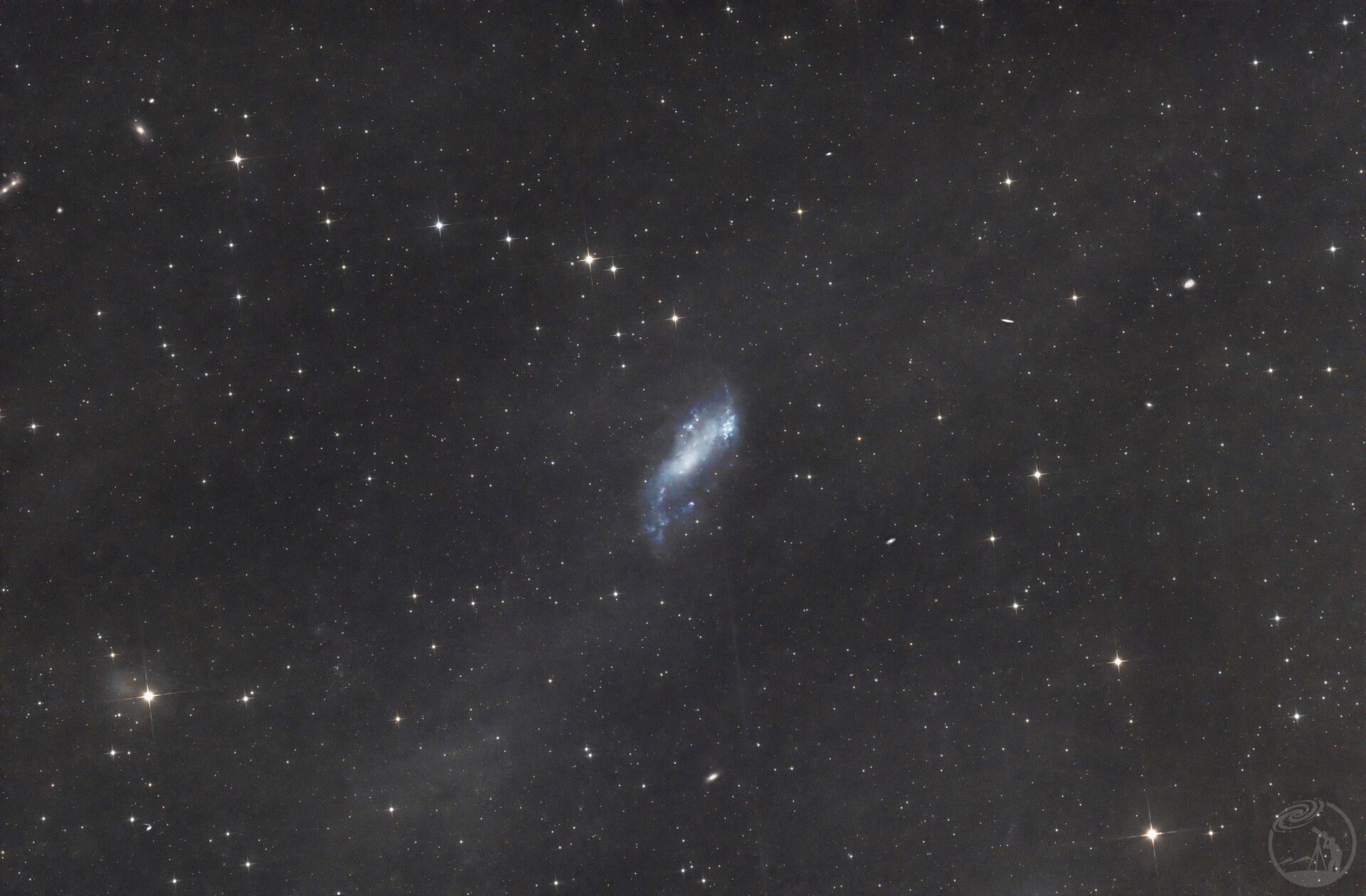宇宙“小不点”IC2574柯丁顿星云