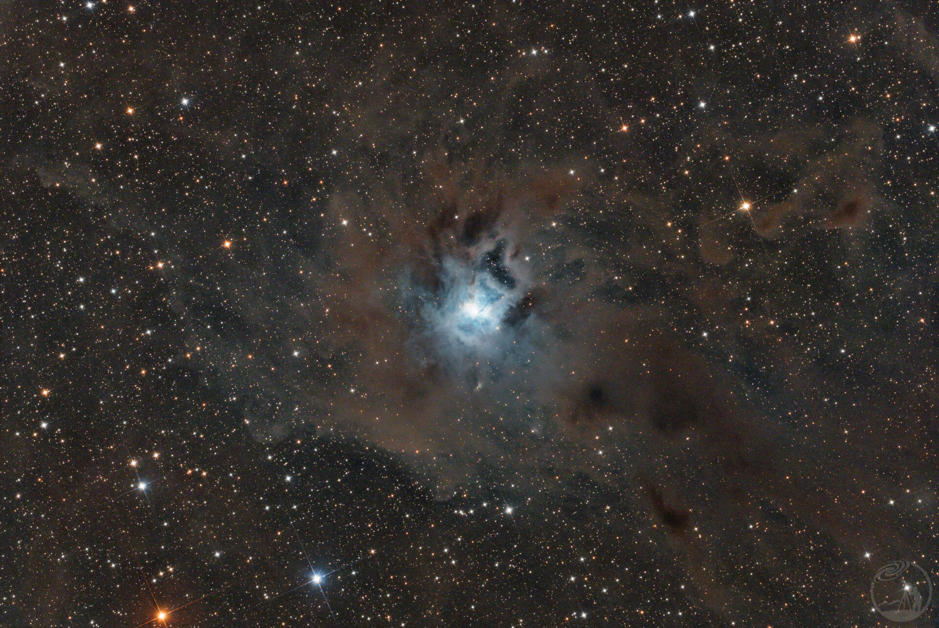 ngc7023 鸢尾花星云