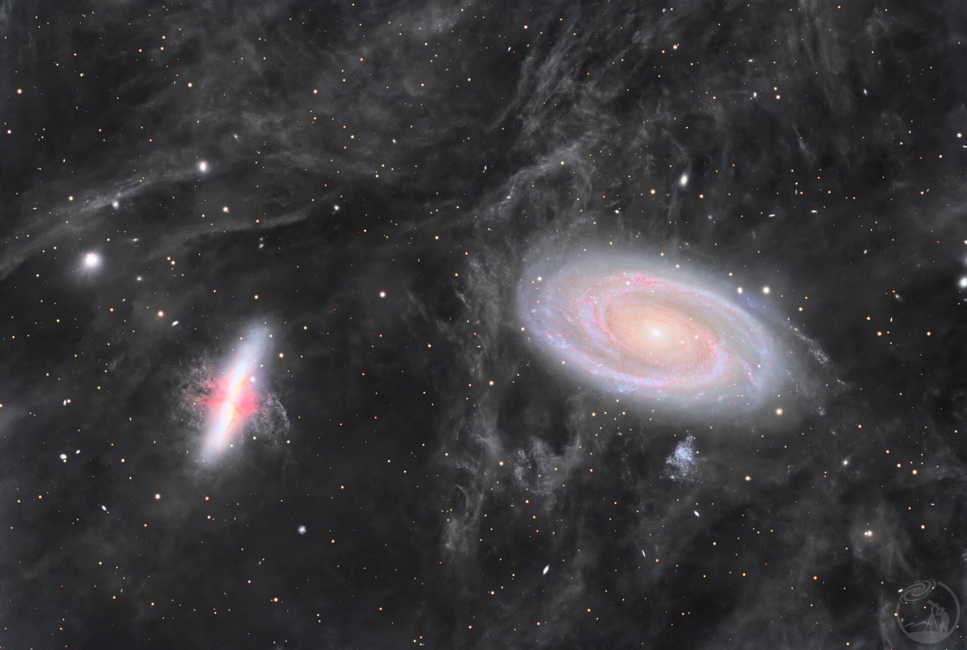 M81M82及背景云气