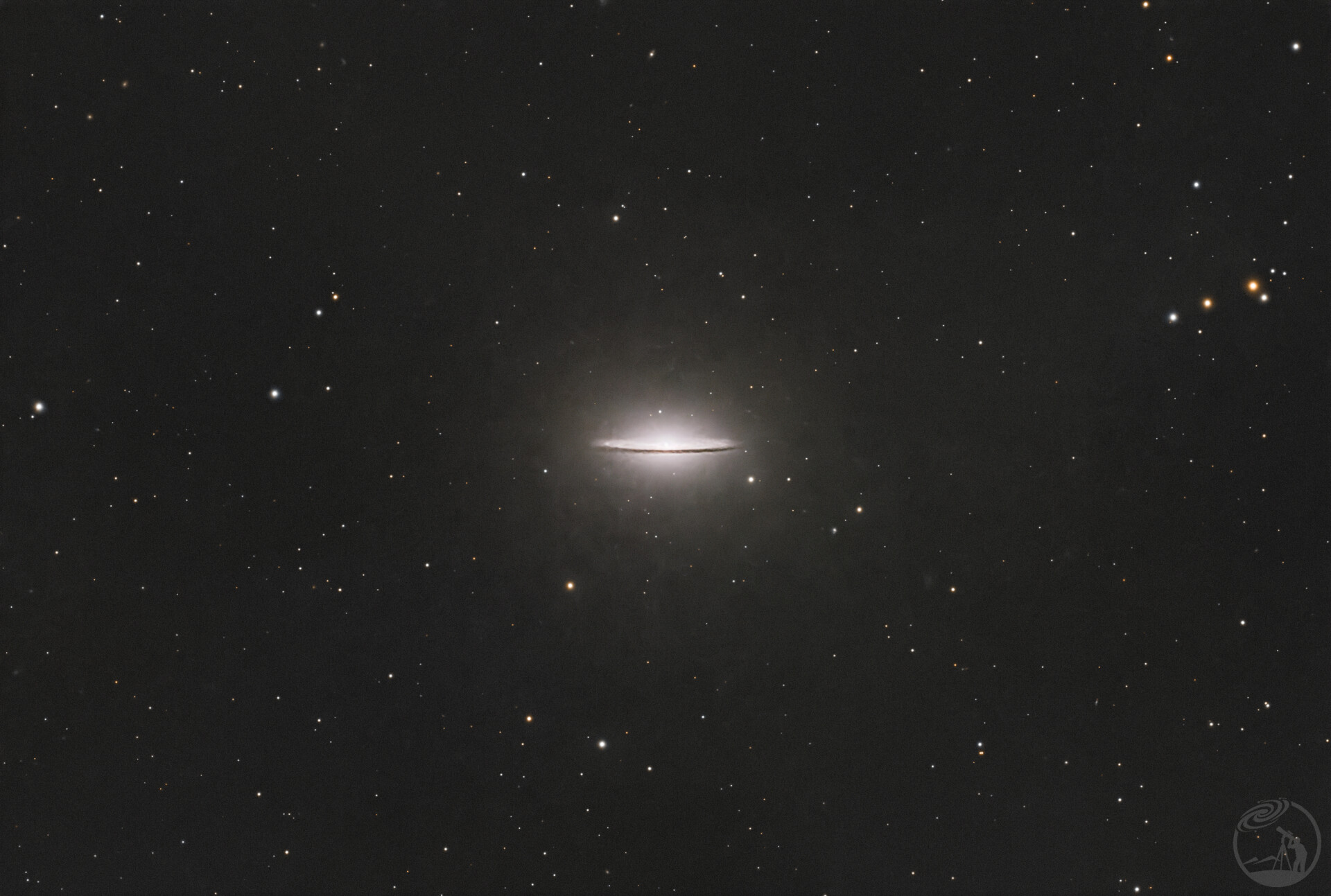 M104草帽星系