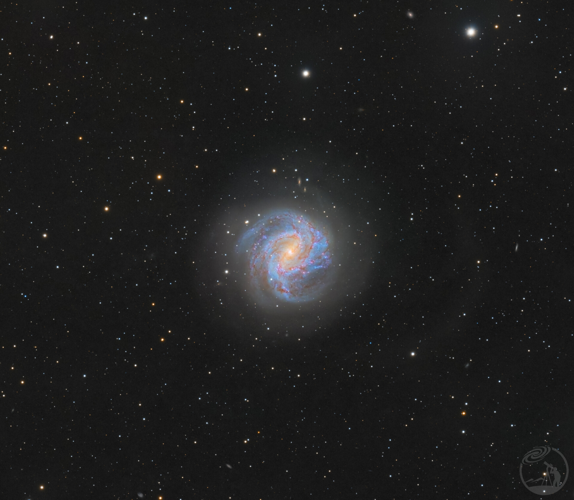 M83千红宝石星系