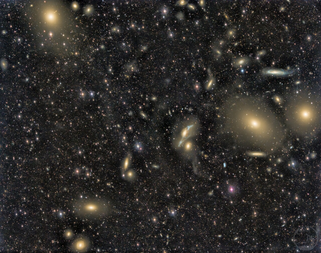 马卡良星系链
