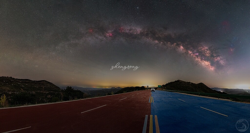 太行一号公路绚丽银拱