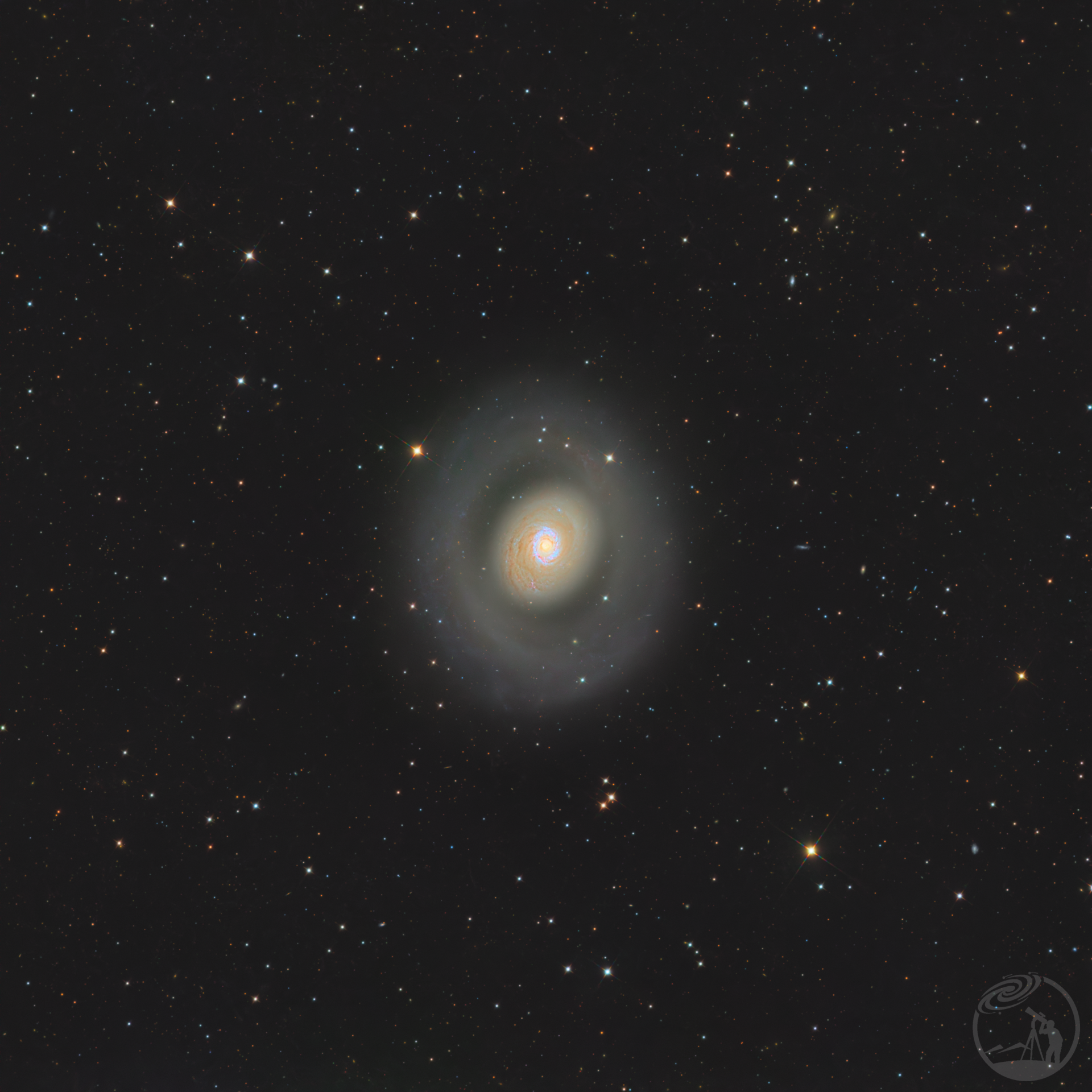 M94 鳄鱼眼星系