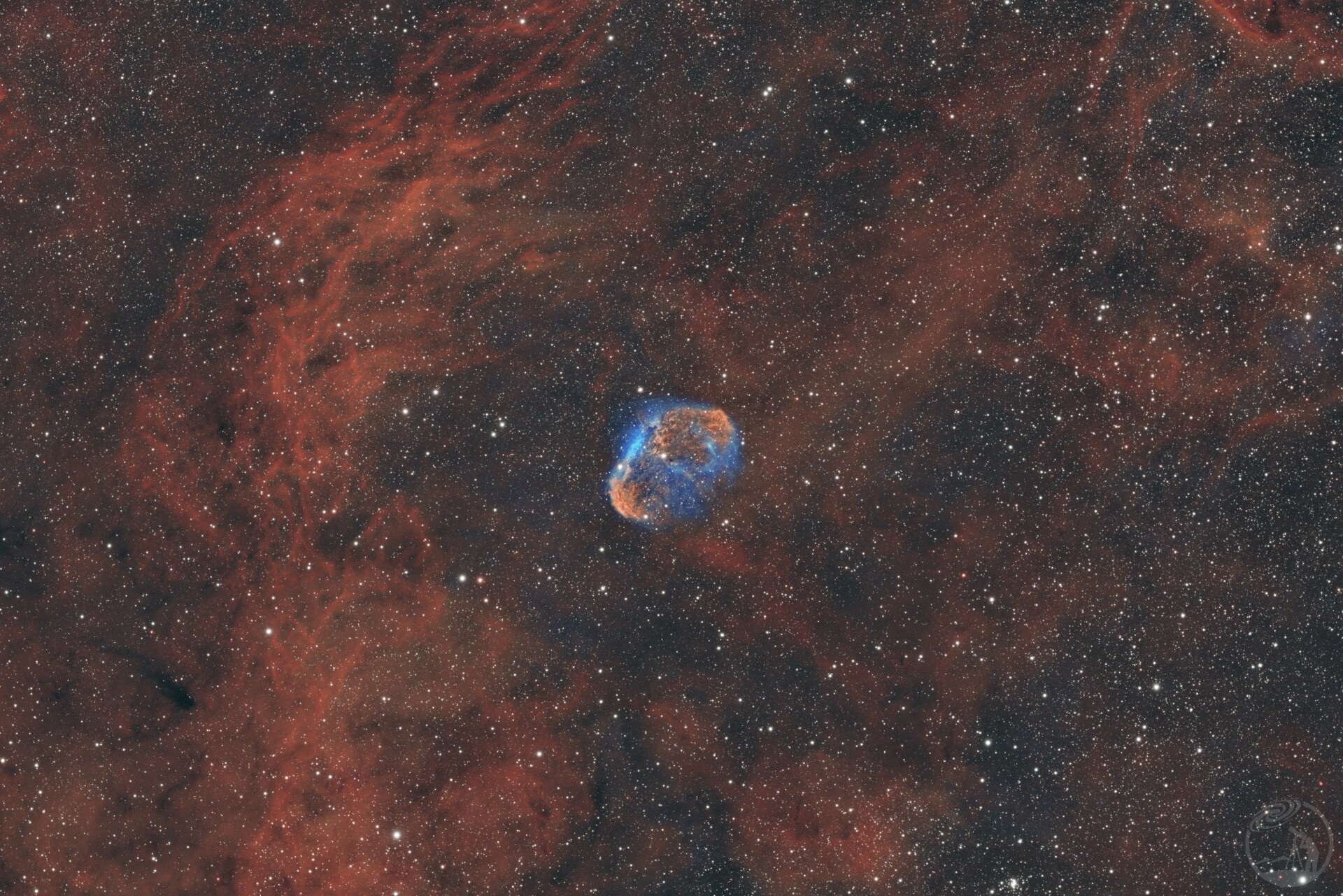 SH2-105眉月星云和肥皂泡HOO