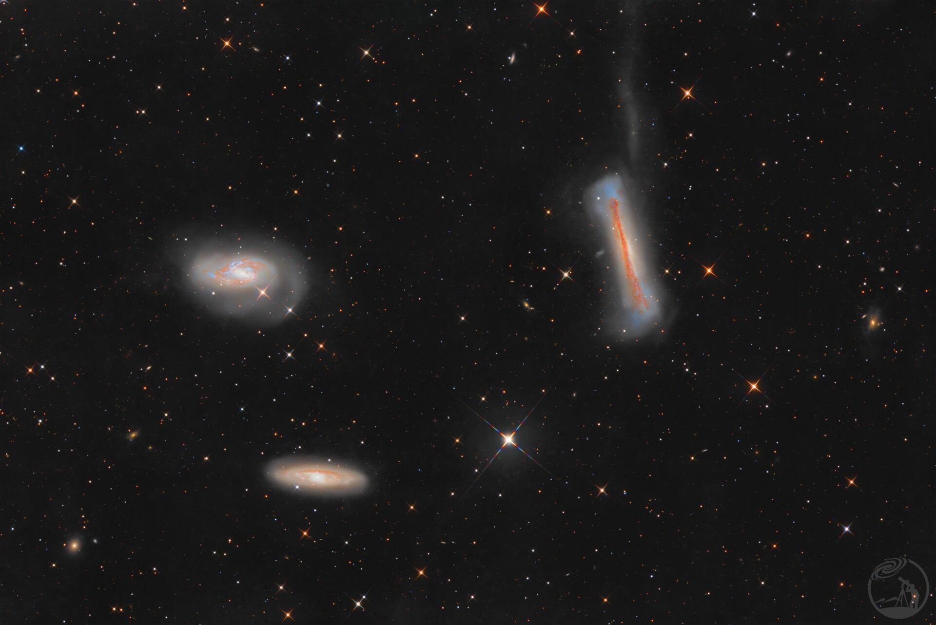狮子座三重星系 M65 M66 NGC3628