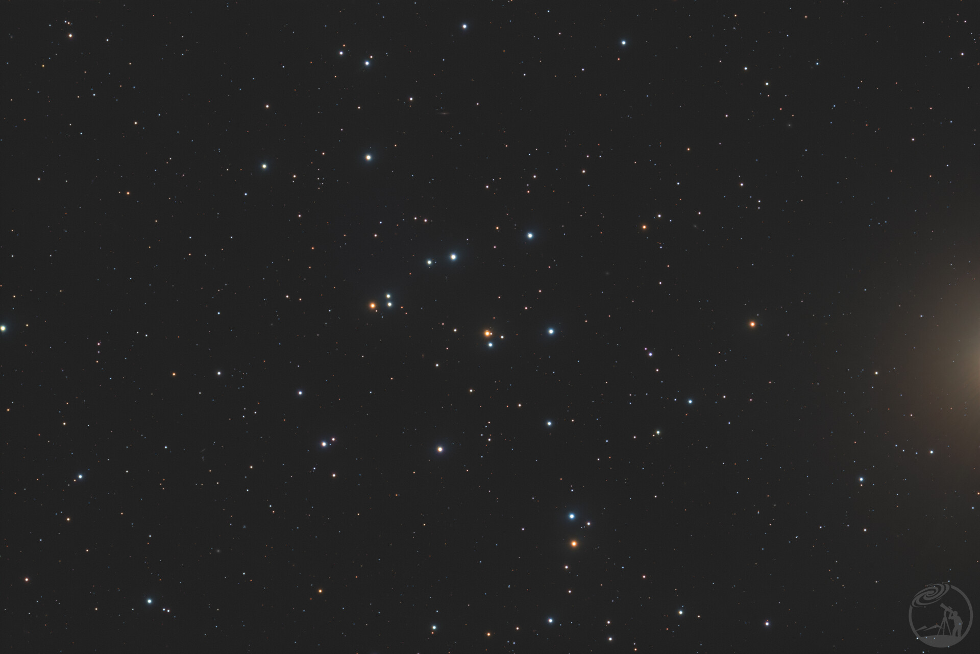火星旁的M44蜂巢疏散星团