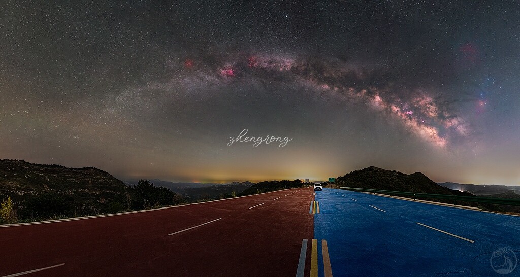 太行一号公路绚丽银拱