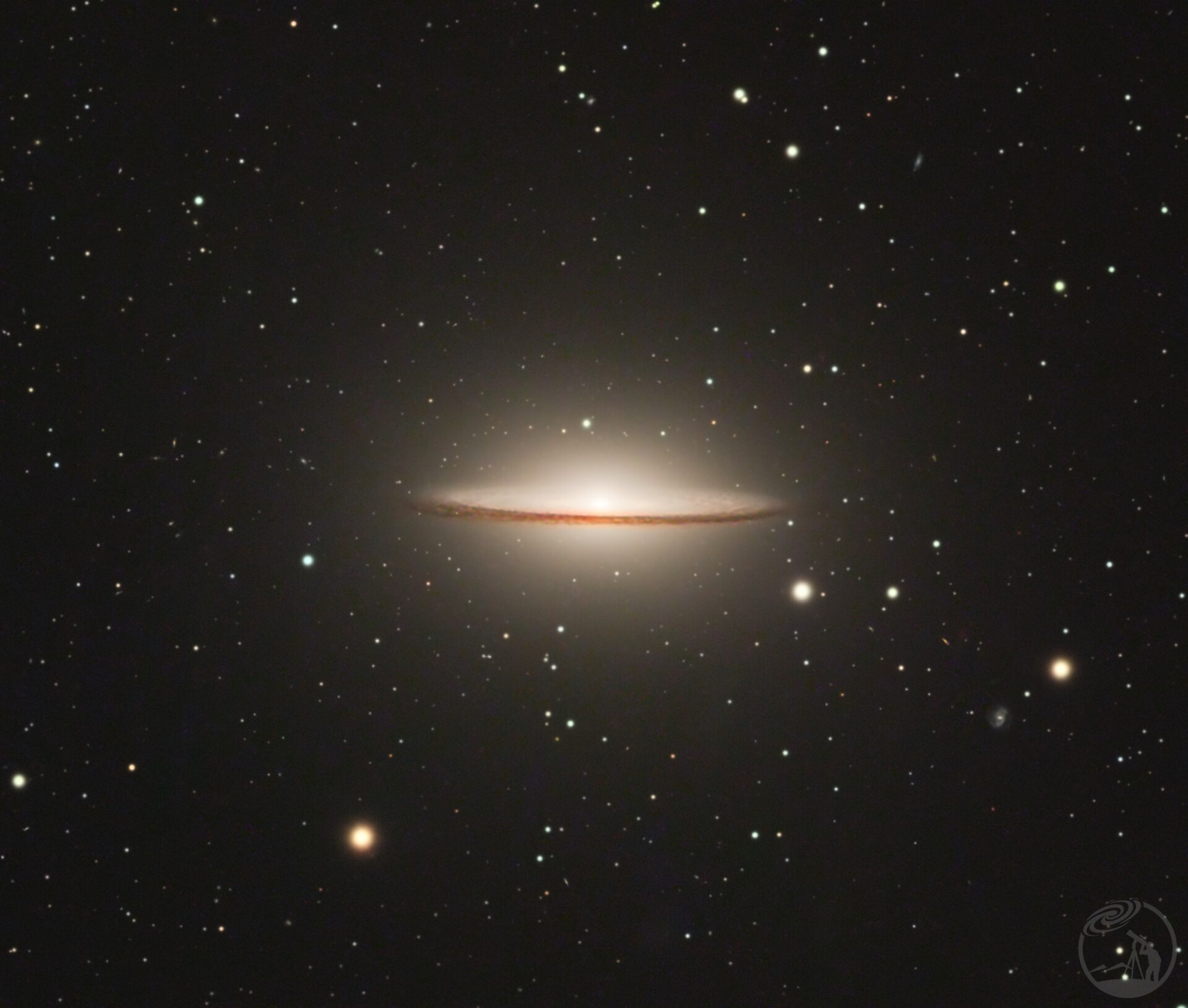 M104 草帽星系