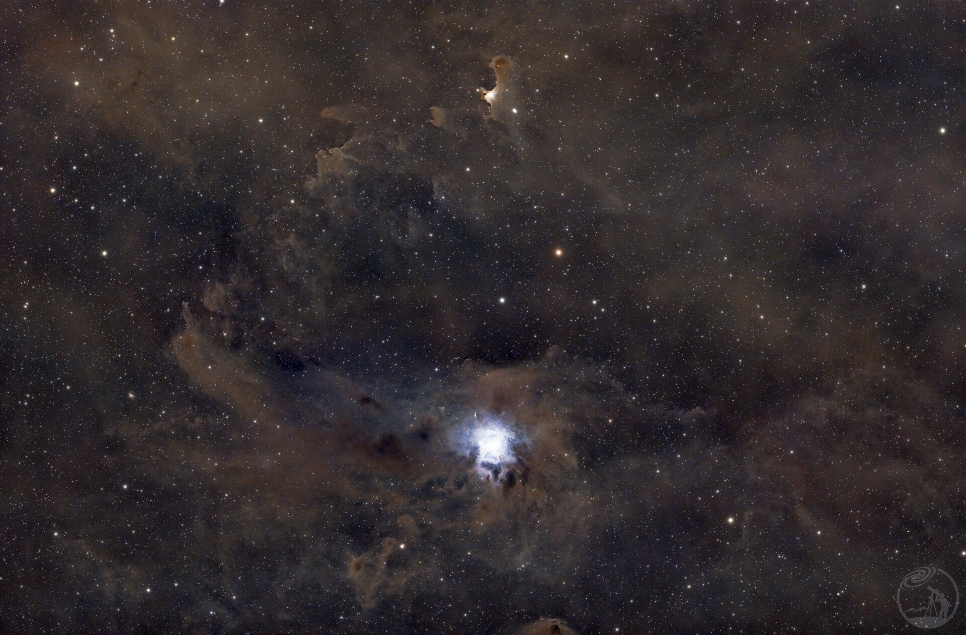 SH2-136鬼魂星云与NGC7023鸢尾花星云